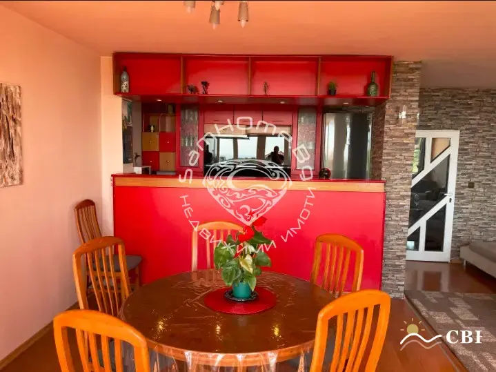 Apartment, 3-room, 130 m², in Varna. Photo 2 of 16. Varna, Black Sea, Bulgaria. Cheap Beach Holiday.