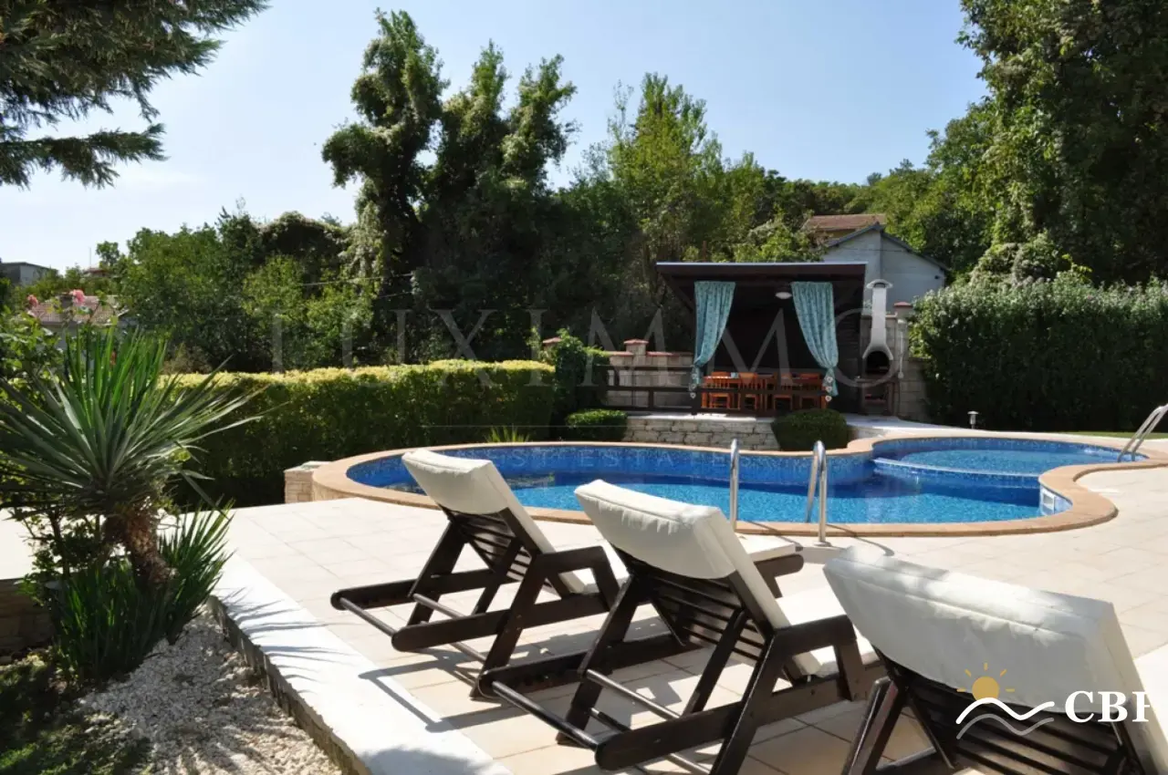 House, 1-room, 257 m², in Balchik. Photo 3 of 16. Balchik, Black Sea, Bulgaria. Cheap Beach Holiday.