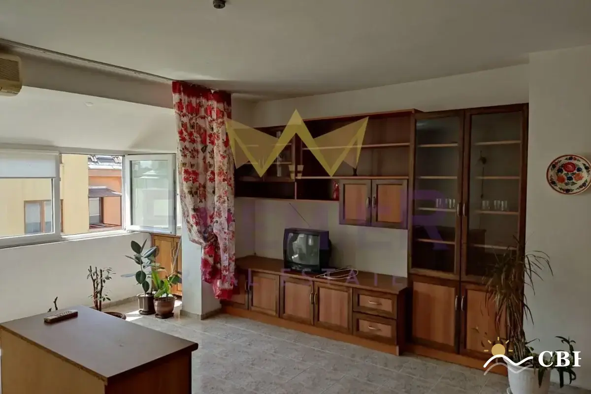 Apartment, 3-room, 80 m², in Varna. Photo 8 of 9. Varna, Black Sea, Bulgaria. Cheap Beach Holiday.