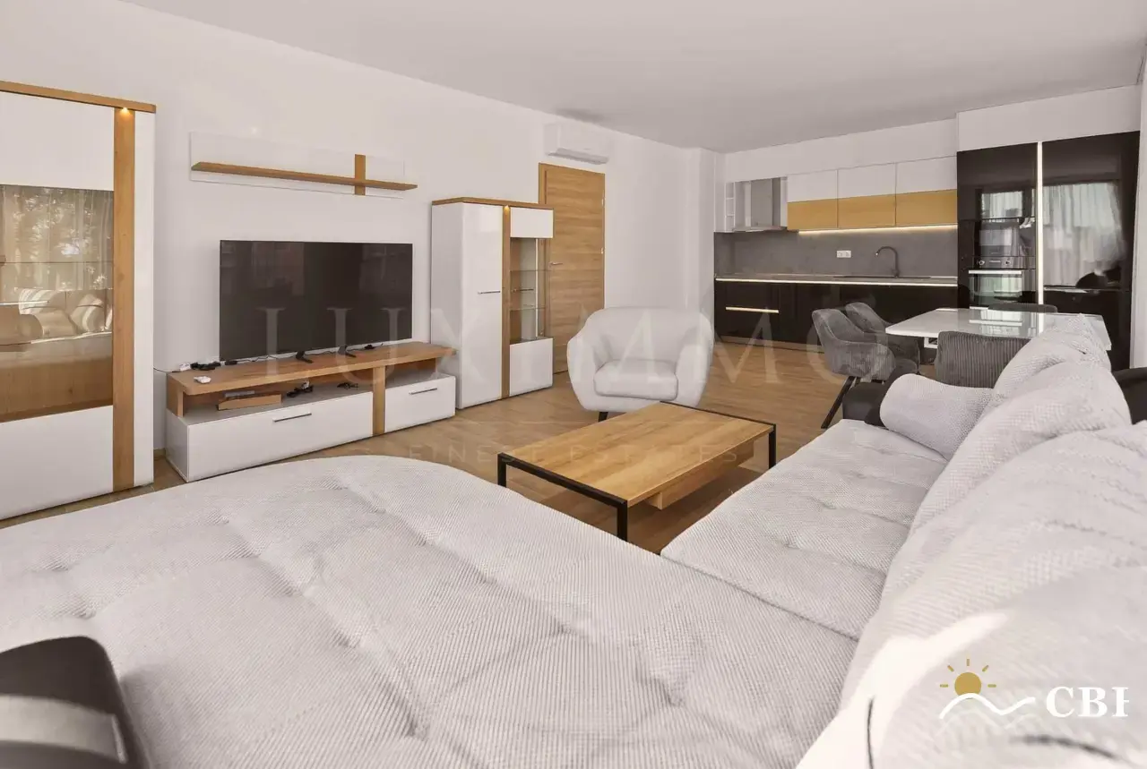 Apartment, 3-room, 138 m², in St. St. Konstantin and Elena. Photo 1 of 16. St. St. Konstantin and Elena, Black Sea, Bulgaria. Cheap Beach Holiday.