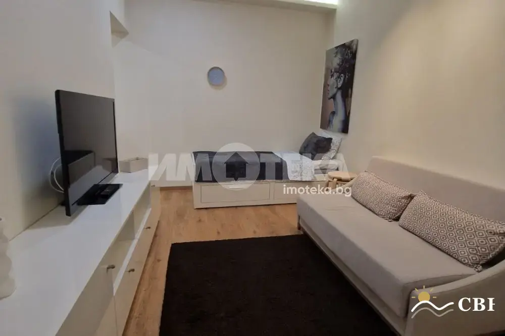 Apartment, 1-room, 40 m², in Varna. Photo 3 of 9. Varna, Black Sea, Bulgaria. Cheap Beach Holiday.