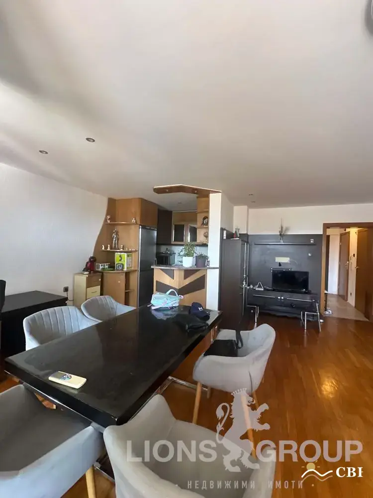 Apartment, 3-room, 90 m², in Varna. Photo 5 of 13. Varna, Black Sea, Bulgaria. Cheap Beach Holiday.