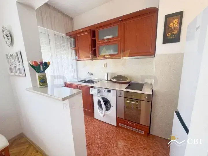 Apartment, 3-room, 100 m², in Varna. Photo 1 of 12. Varna, Black Sea, Bulgaria. Cheap Beach Holiday.