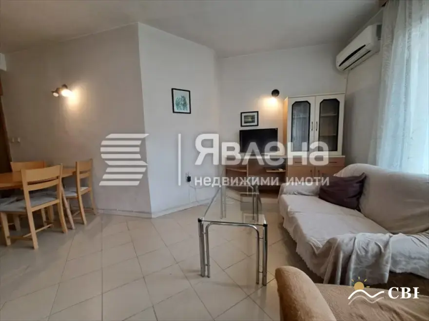 Apartment, 3-room, 80 m², in Varna. Photo 2 of 9. Varna, Black Sea, Bulgaria. Cheap Beach Holiday.
