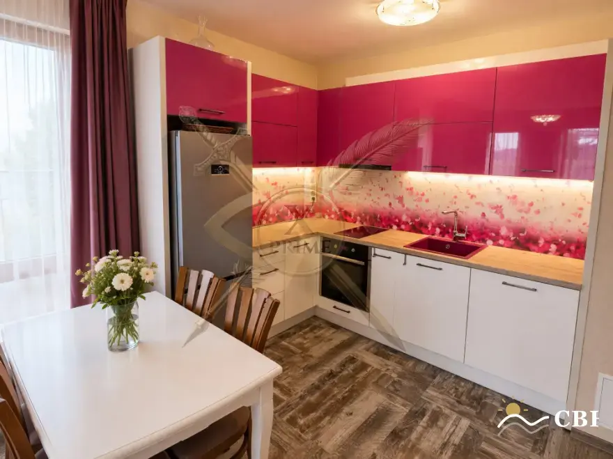 Apartment, 3-room, 85 m², in Varna. Photo 2 of 8. Varna, Black Sea, Bulgaria. Cheap Beach Holiday.