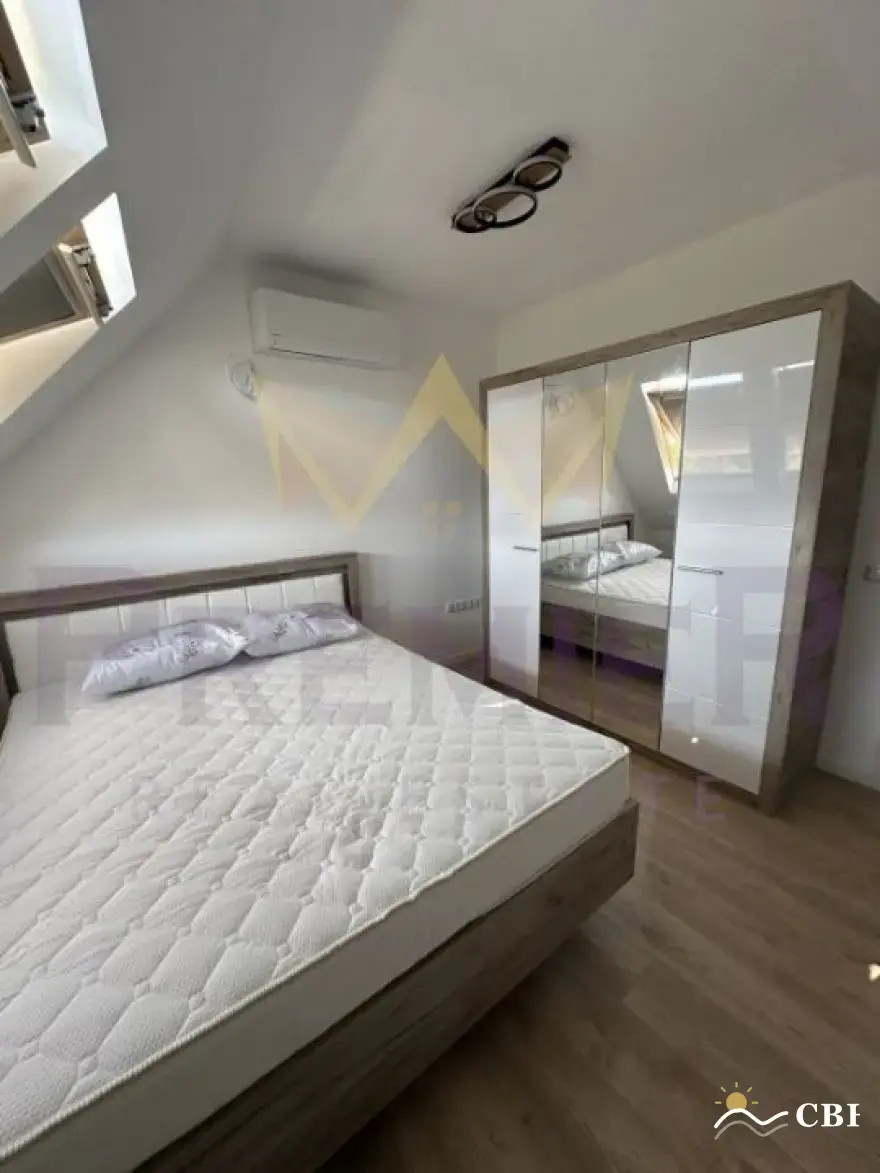 Apartment, 3-room, 115 m², in Izgrev. Photo 3 of 16. Izgrev, Black Sea, Bulgaria. Cheap Beach Holiday.