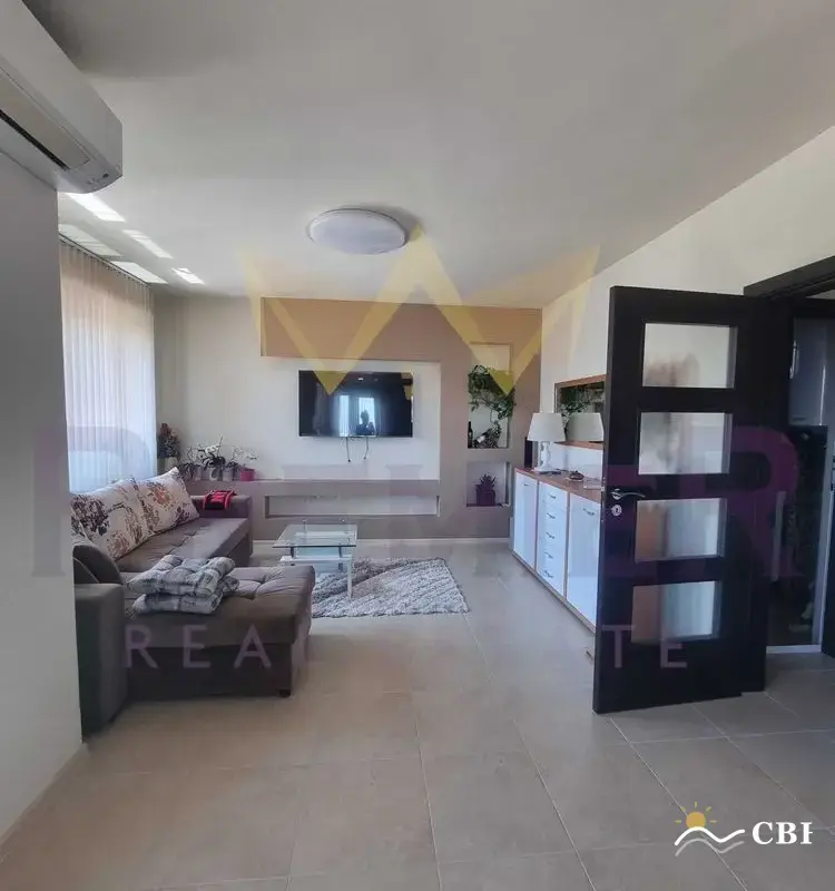 House, 1-room, 120 m², in Vinitsa. Photo 4 of 15. Vinitsa, Black Sea, Bulgaria. Cheap Beach Holiday.