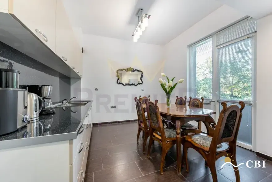 Apartment, 3-room, 110 m², in Varna. Photo 3 of 16. Varna, Black Sea, Bulgaria. Cheap Beach Holiday.