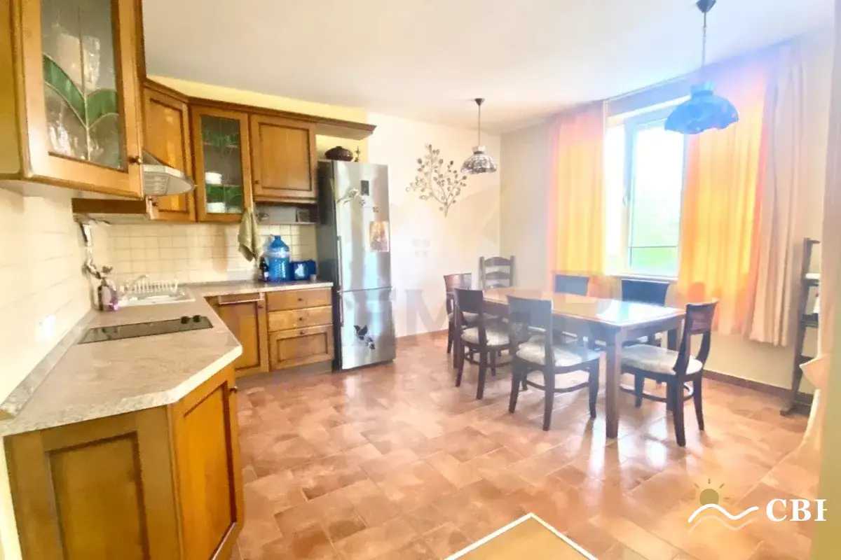 Apartment, 4-room, 150 m², in Varna. Photo 3 of 16. Varna, Black Sea, Bulgaria. Cheap Beach Holiday.