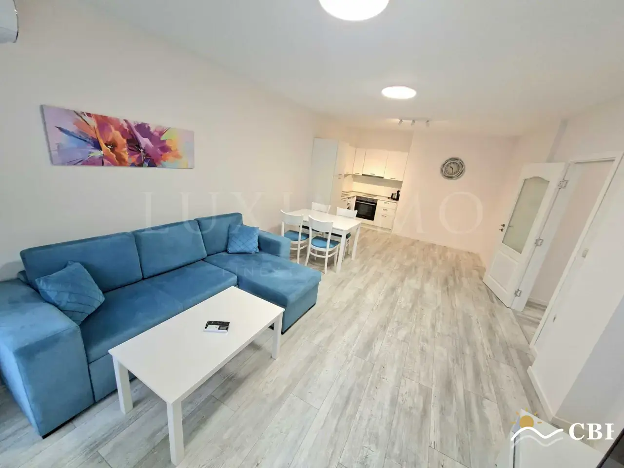 Apartment, 3-room, 112 m², in Varna. Photo 2 of 11. Varna, Black Sea, Bulgaria. Cheap Beach Holiday.