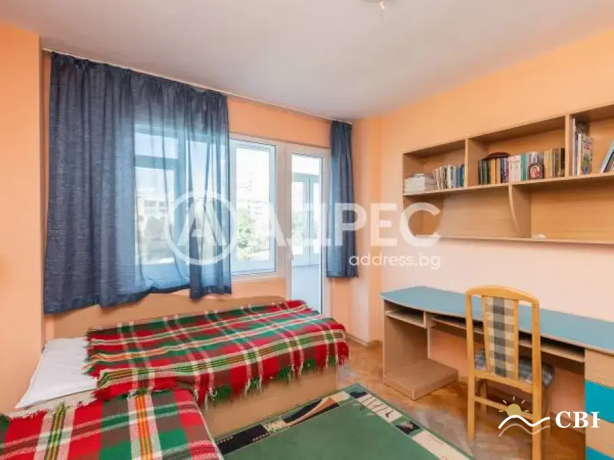 Apartment, 3-room, 90 m², in Varna. Photo 3 of 16. Varna, Black Sea, Bulgaria. Cheap Beach Holiday.