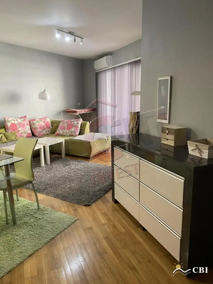 Apartment, 2-room, 84 m², in Varna. Photo 2 of 7. Varna, Black Sea, Bulgaria. Cheap Beach Holiday.