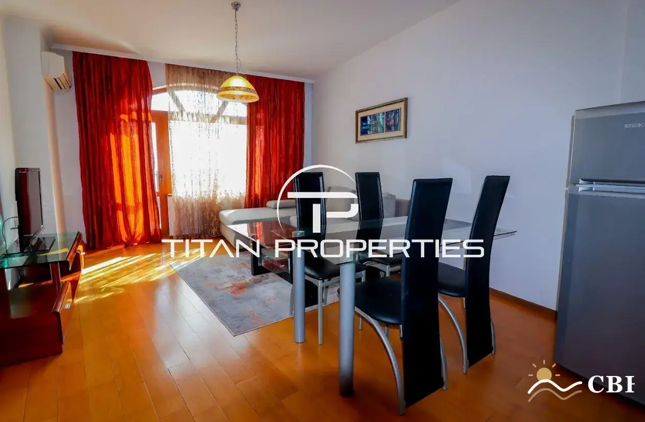 Apartment, 3-room, 130 m², in St. St. Konstantin and Elena. Photo 1 of 11. St. St. Konstantin and Elena, Black Sea, Bulgaria. Cheap Beach Holiday.