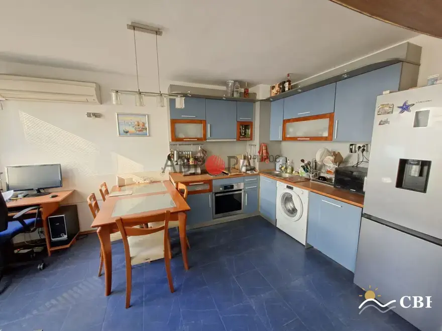 Apartment, 2-room, 70 m², in Burgas. Photo 1 of 9. Burgas, Black Sea, Bulgaria. Cheap Beach Holiday.