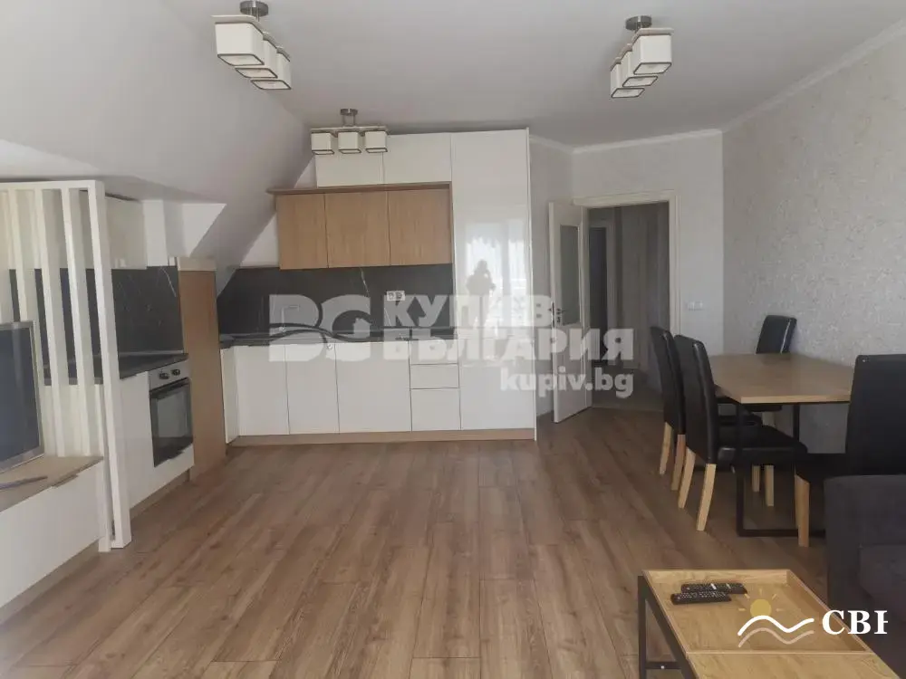 Apartment, 3-room, 120 m², in Varna. Photo 1 of 9. Varna, Black Sea, Bulgaria. Cheap Beach Holiday.
