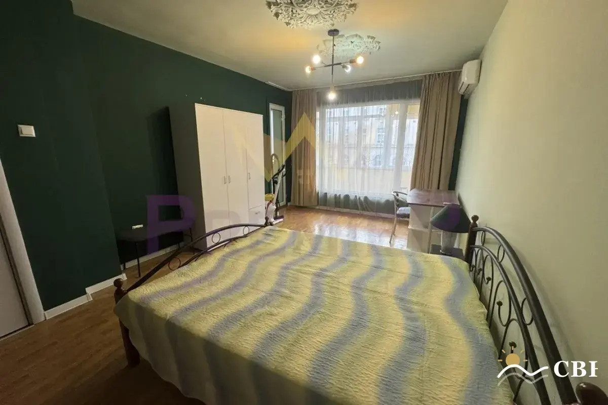 Apartment, 4-room, 120 m², in Varna. Photo 5 of 12. Varna, Black Sea, Bulgaria. Cheap Beach Holiday.