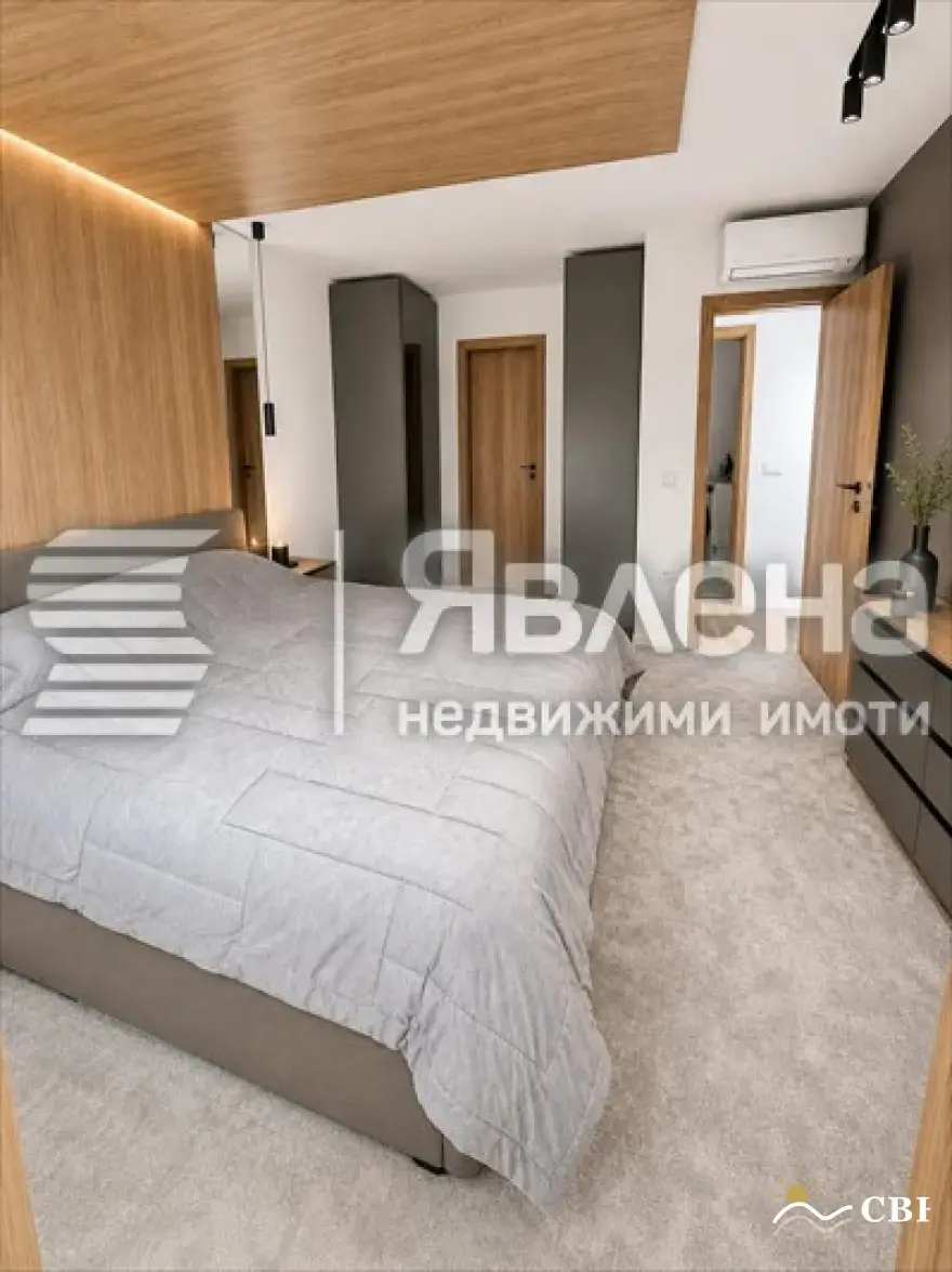 Apartment, 3-room, 100 m², in Varna. Photo 3 of 8. Varna, Black Sea, Bulgaria. Cheap Beach Holiday.
