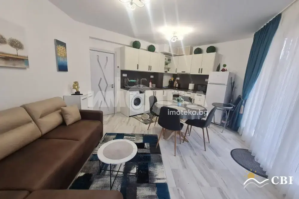 Apartment, 3-room, 80 m², in Varna. Photo 2 of 10. Varna, Black Sea, Bulgaria. Cheap Beach Holiday.