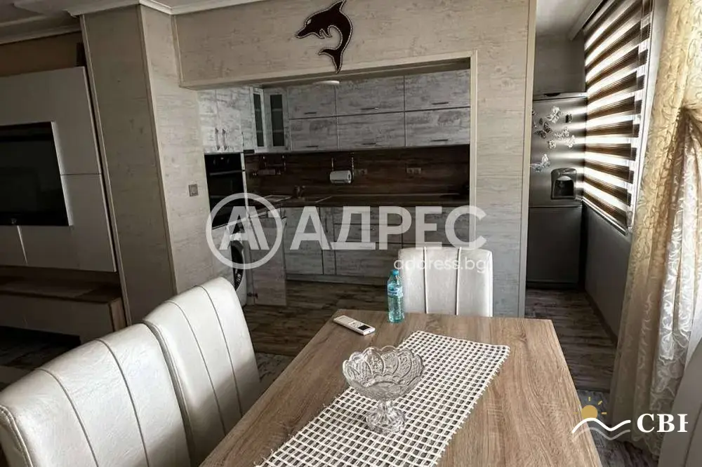 Apartment, 2-room, 70 m², in Burgas. Photo 3 of 10. Burgas, Black Sea, Bulgaria. Cheap Beach Holiday.