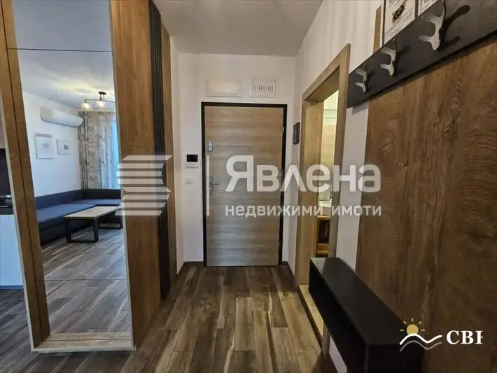 Apartment, 1-room, 60 m², in St. St. Konstantin and Elena. Photo 7 of 10. St. St. Konstantin and Elena, Black Sea, Bulgaria. Cheap Beach Holiday.