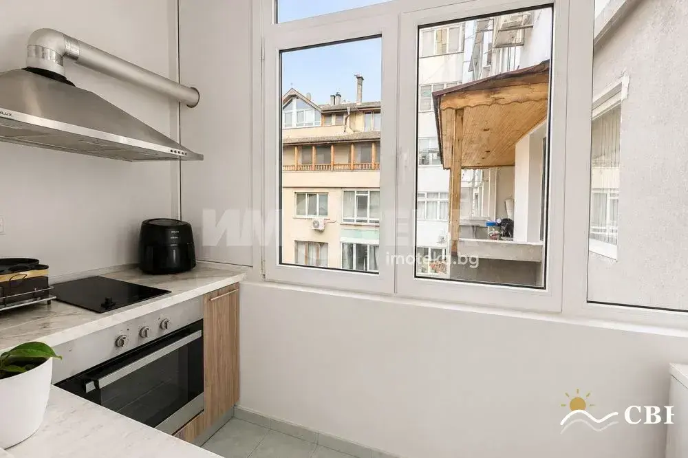 Apartment, 3-room, 78 m², in Varna. Photo 3 of 9. Varna, Black Sea, Bulgaria. Cheap Beach Holiday.