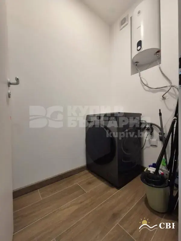 Apartment, 3-room, 100 m², in Varna. Photo 7 of 9. Varna, Black Sea, Bulgaria. Cheap Beach Holiday.