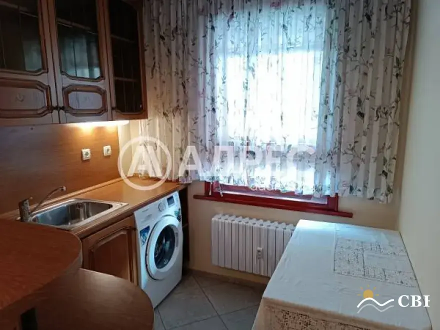 Apartment, 1-room, 127 m², in Burgas. Photo 4 of 16. Burgas, Black Sea, Bulgaria. Cheap Beach Holiday.