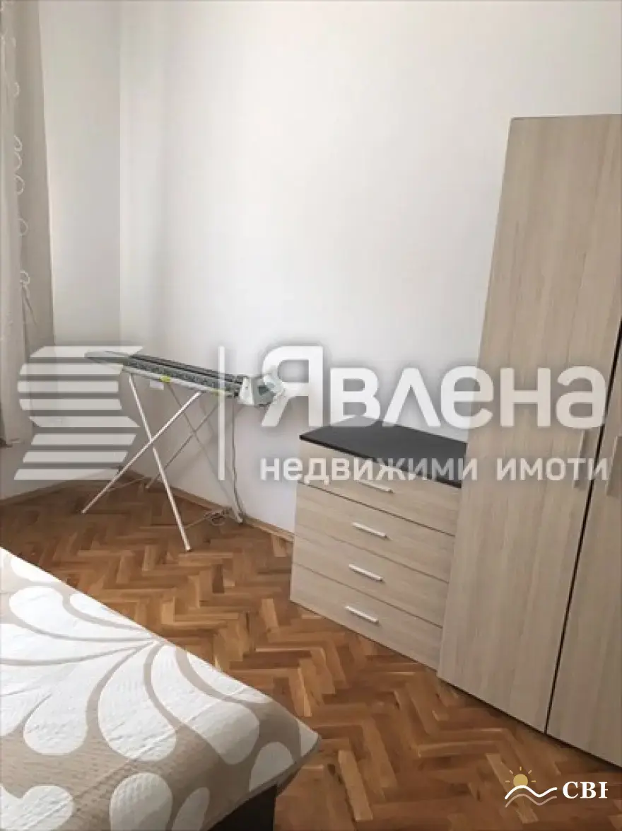 Apartment, 4-room, 115 m², in Burgas. Photo 5 of 16. Burgas, Black Sea, Bulgaria. Cheap Beach Holiday.