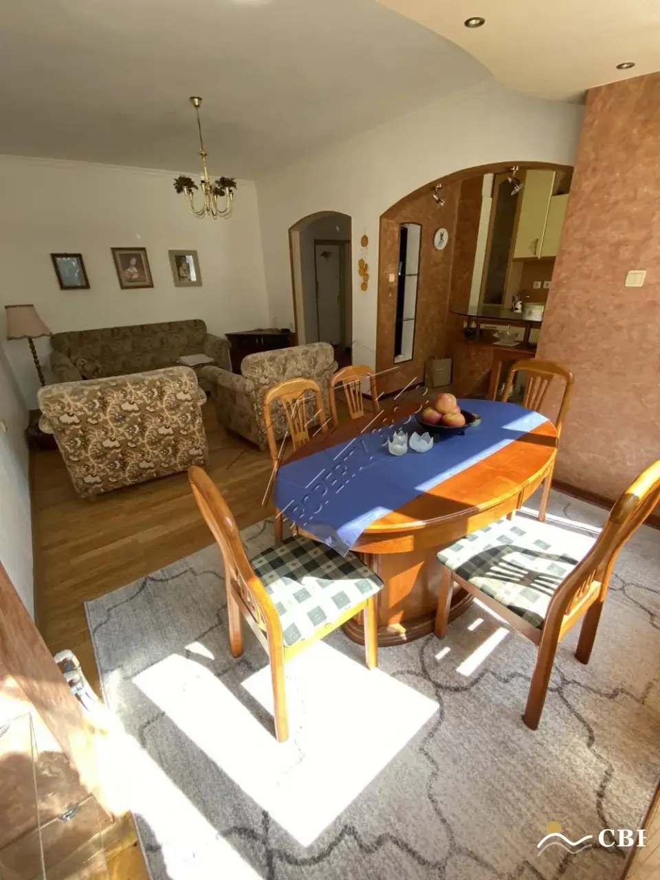Apartment, 3-room, 80 m², in Burgas. Photo 1 of 16. Burgas, Black Sea, Bulgaria. Cheap Beach Holiday.
