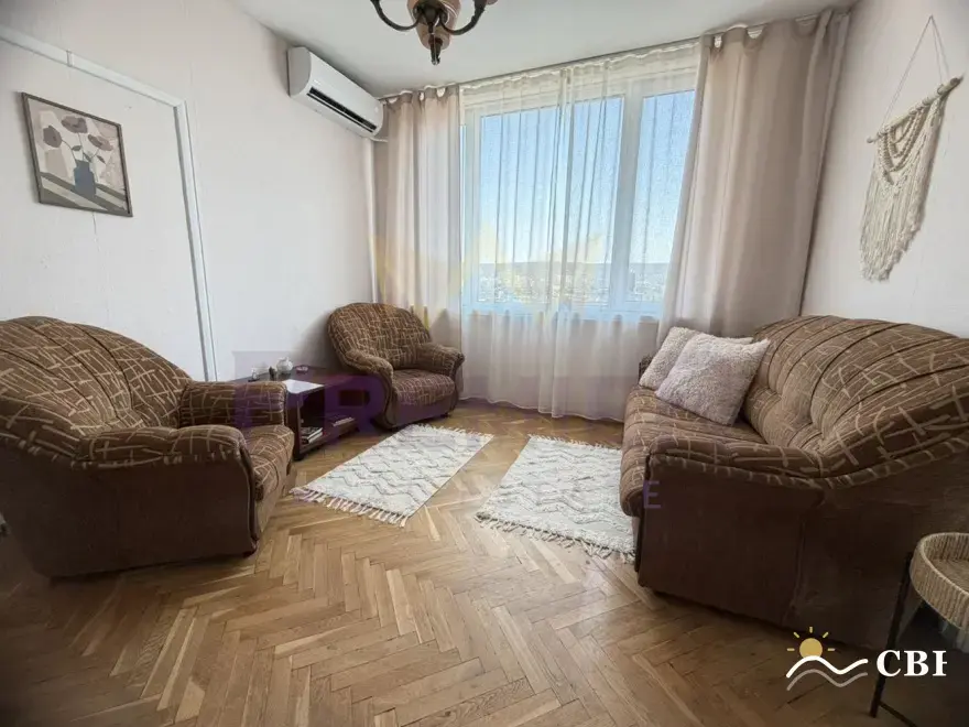 Apartment, 3-room, 80 m², in Varna. Photo 2 of 9. Varna, Black Sea, Bulgaria. Cheap Beach Holiday.