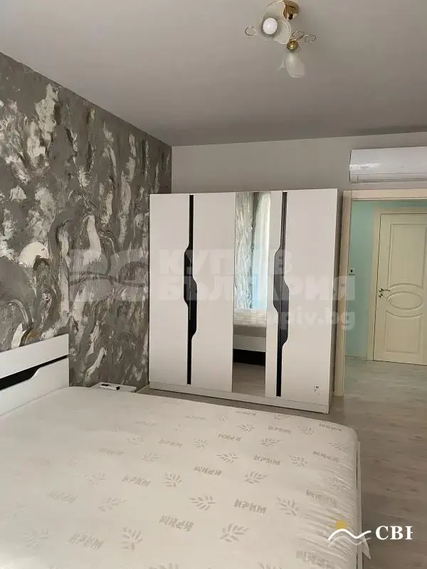 Apartment, 4-room, 125 m², in Varna. Photo 8 of 14. Varna, Black Sea, Bulgaria. Cheap Beach Holiday.