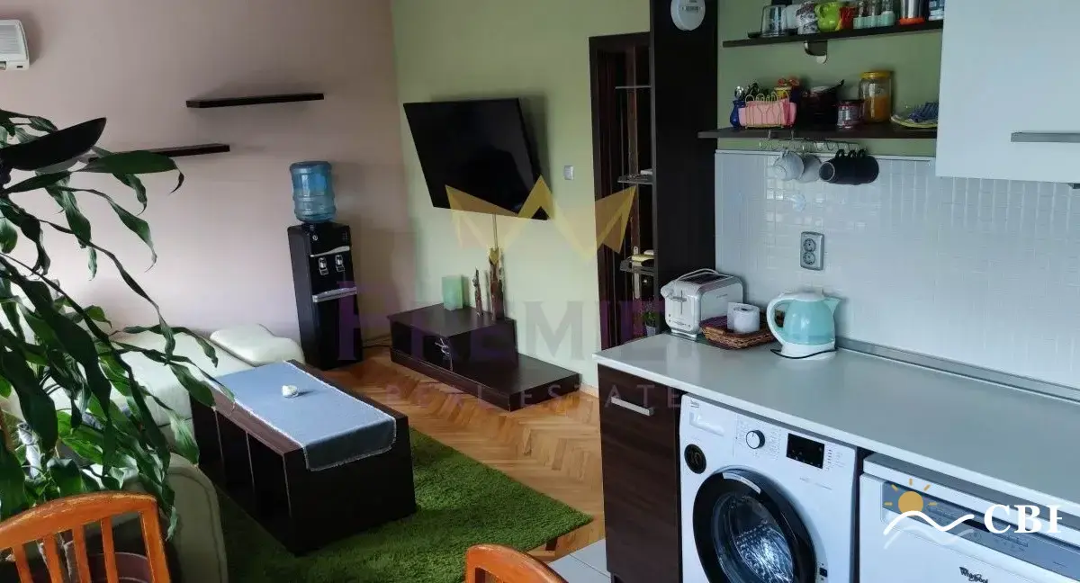 Apartment, 3-room, 86 m², in Varna. Photo 3 of 12. Varna, Black Sea, Bulgaria. Cheap Beach Holiday.