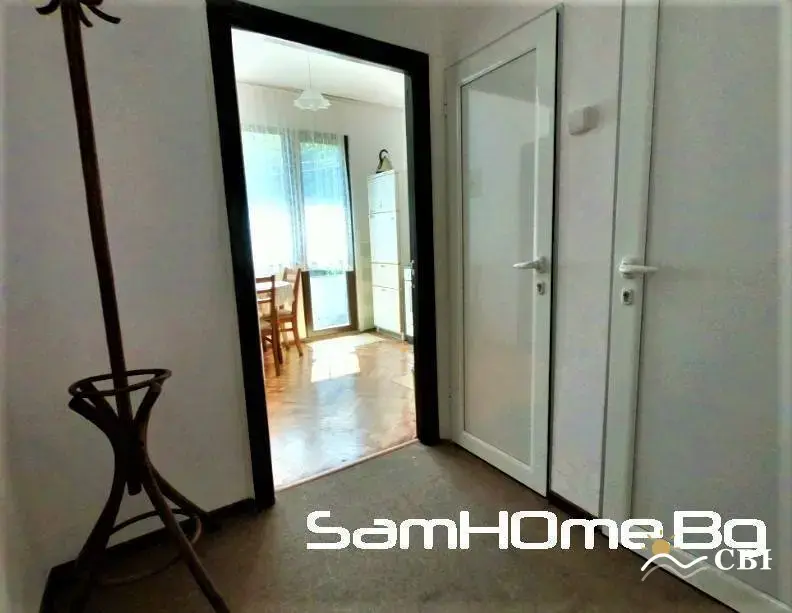 Apartment, 2-room, 100 m², in Varna. Photo 6 of 9. Varna, Black Sea, Bulgaria. Cheap Beach Holiday.
