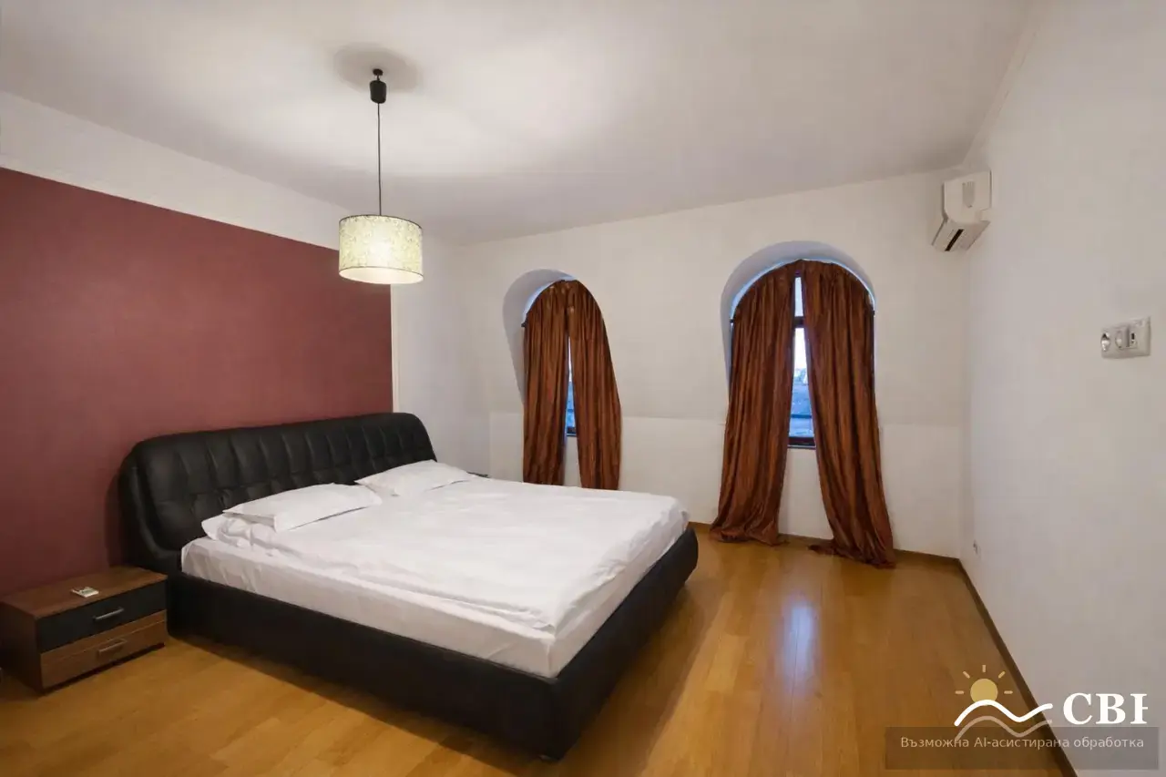 Apartment, 3-room, 130 m², in Varna. Photo 7 of 8. Varna, Black Sea, Bulgaria. Cheap Beach Holiday.