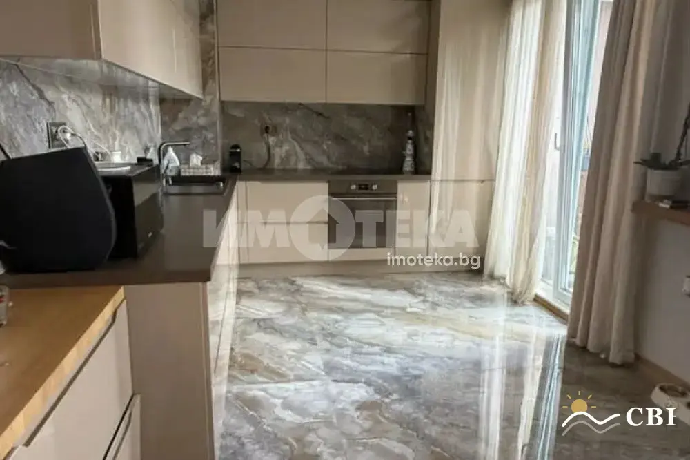 Apartment, 3-room, 116 m², in Varna. Photo 6 of 16. Varna, Black Sea, Bulgaria. Cheap Beach Holiday.