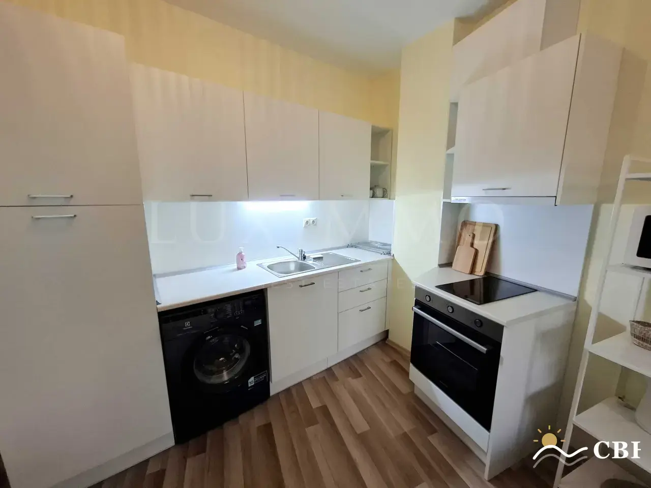 Apartment, 3-room, 109 m², in Varna. Photo 3 of 15. Varna, Black Sea, Bulgaria. Cheap Beach Holiday.