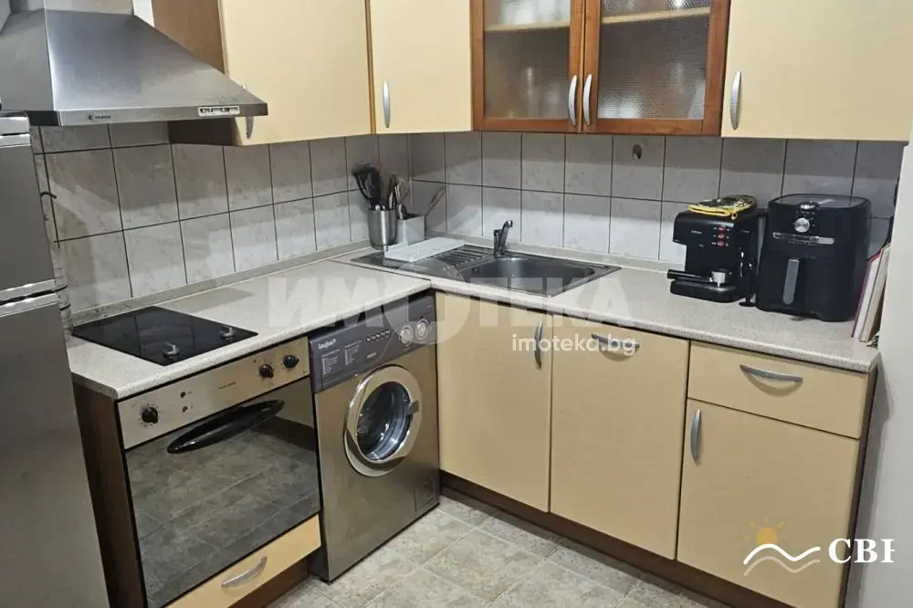 Apartment, 3-room, 75 m², in Varna. Photo 1 of 13. Varna, Black Sea, Bulgaria. Cheap Beach Holiday.