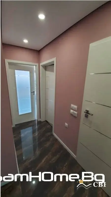 Apartment, 1-room, 75 m², in Varna. Photo 9 of 16. Varna, Black Sea, Bulgaria. Cheap Beach Holiday.