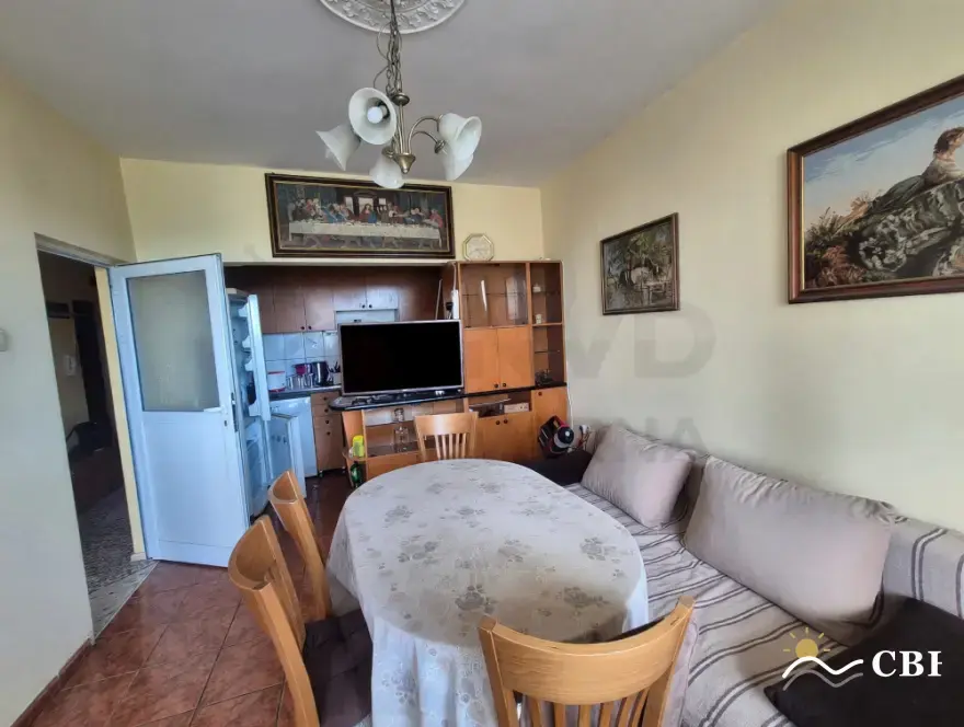 Apartment, 4-room, 100 m², in Varna. Photo 7 of 9. Varna, Black Sea, Bulgaria. Cheap Beach Holiday.