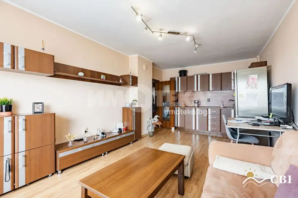 Apartment, 3-room, 70 m², in Varna. Photo 3 of 12. Varna, Black Sea, Bulgaria. Cheap Beach Holiday.