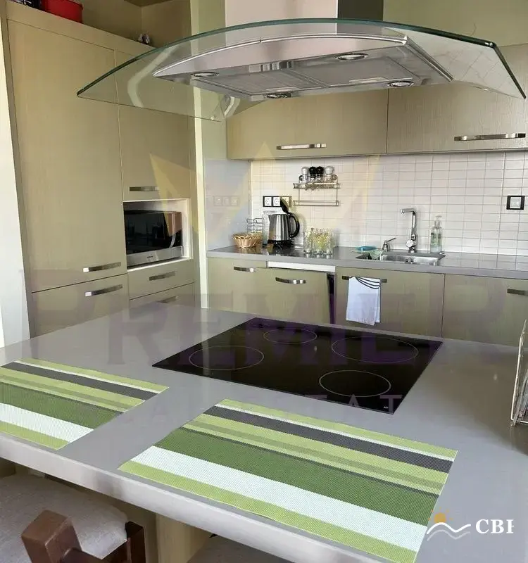 Apartment, 3-room, 116 m², in Varna. Photo 1 of 7. Varna, Black Sea, Bulgaria. Cheap Beach Holiday.