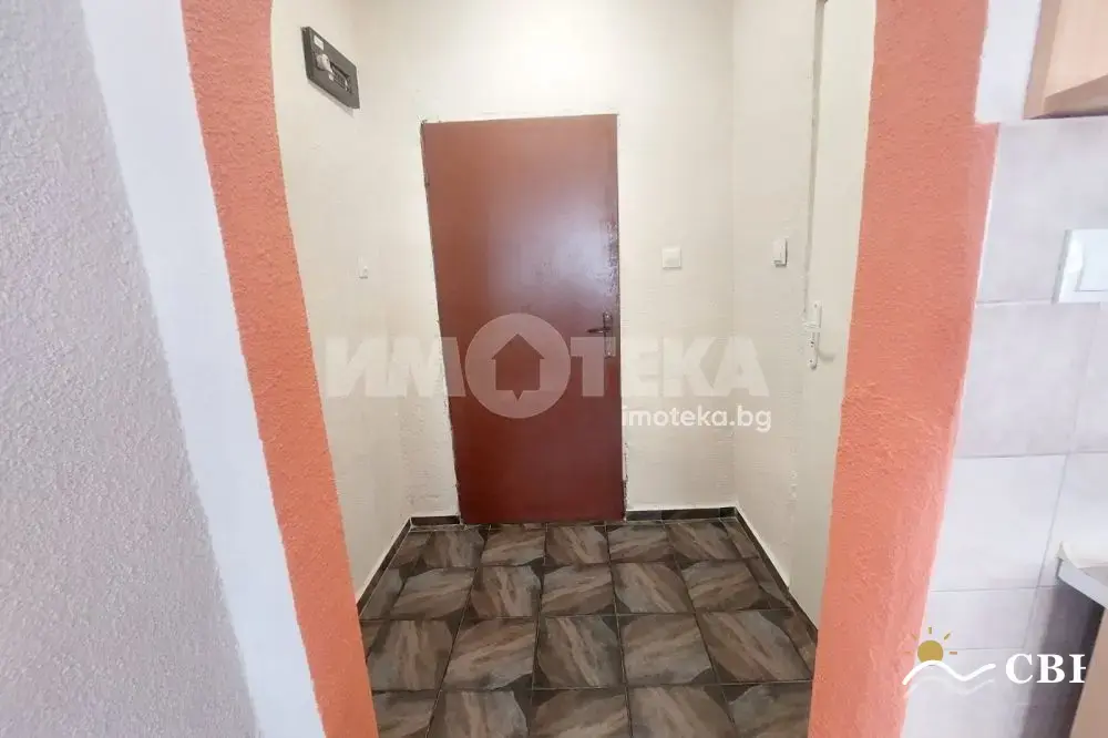 Apartment, 2-room, 50 m², in Kableshkovo. Photo 7 of 8. Kableshkovo, Black Sea, Bulgaria. Cheap Beach Holiday.