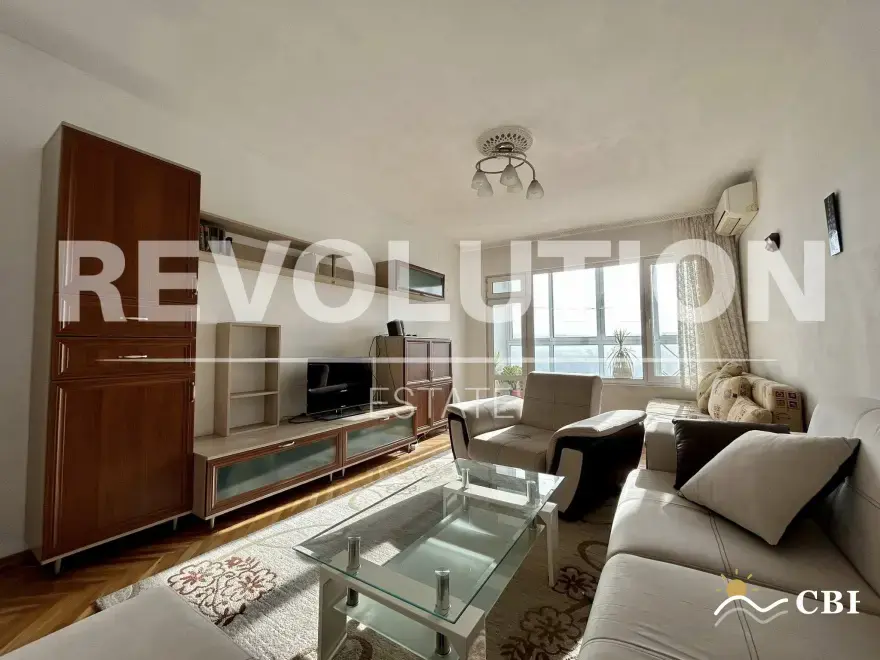 Apartment, 4-room, 105 m², in Varna. Photo 1 of 7. Varna, Black Sea, Bulgaria. Cheap Beach Holiday.