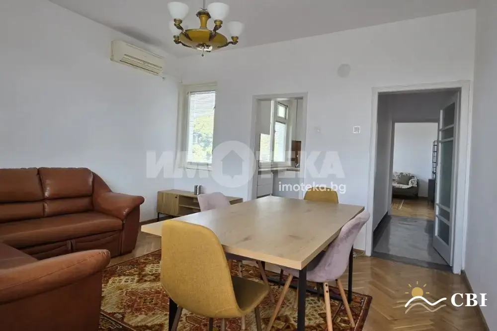 Apartment, 3-room, 105 m², in Varna. Photo 1 of 16. Varna, Black Sea, Bulgaria. Cheap Beach Holiday.