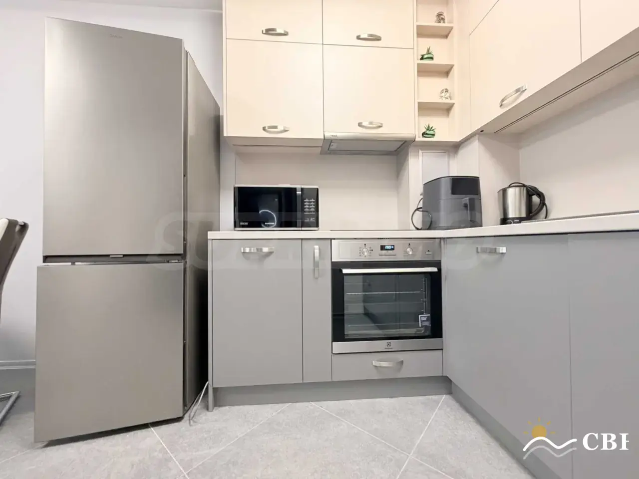Apartment, 2-room, 75 m², in Burgas. Photo 5 of 16. Burgas, Black Sea, Bulgaria. Cheap Beach Holiday.