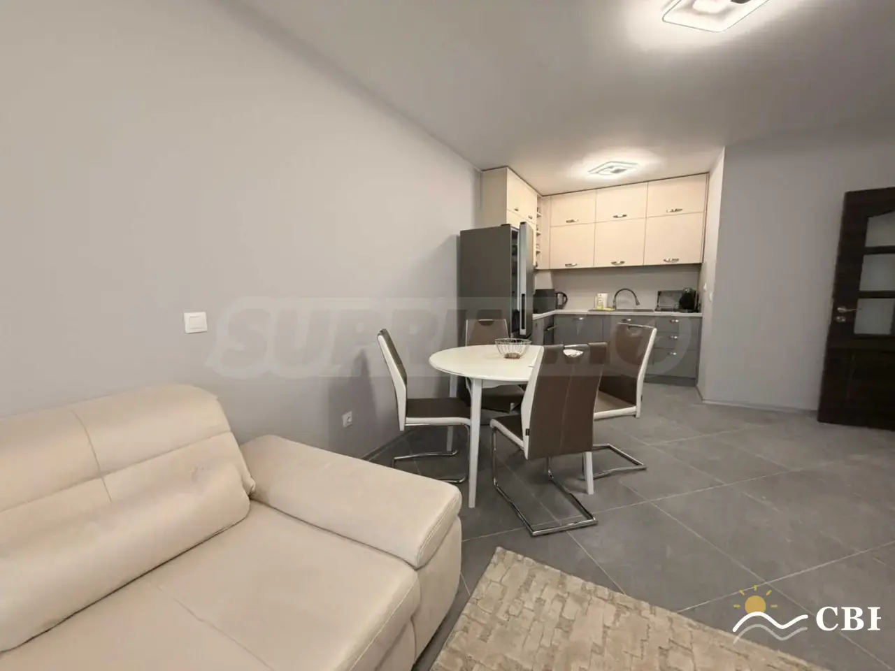 Apartment, 2-room, 75 m², in Burgas. Photo 3 of 16. Burgas, Black Sea, Bulgaria. Cheap Beach Holiday.