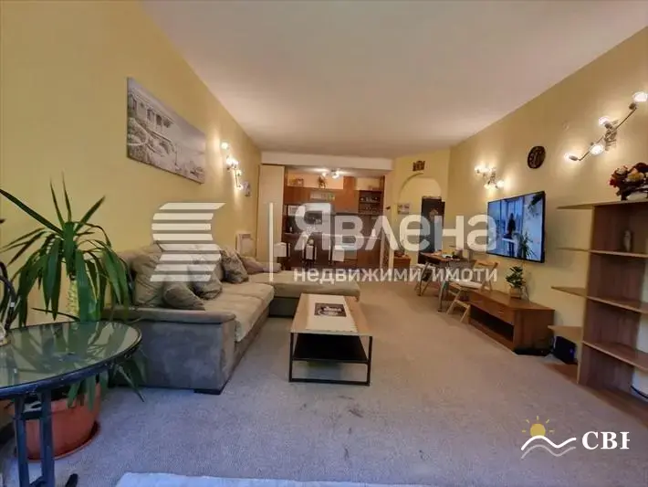 Apartment, 1-room, 80 m², in Golden Sands. Photo 3 of 9. Golden Sands, Black Sea, Bulgaria. Cheap Beach Holiday.