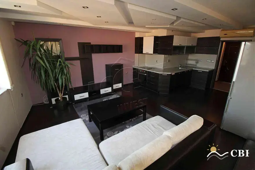 Apartment, 3-room, 115 m², in Varna. Photo 2 of 15. Varna, Black Sea, Bulgaria. Cheap Beach Holiday.