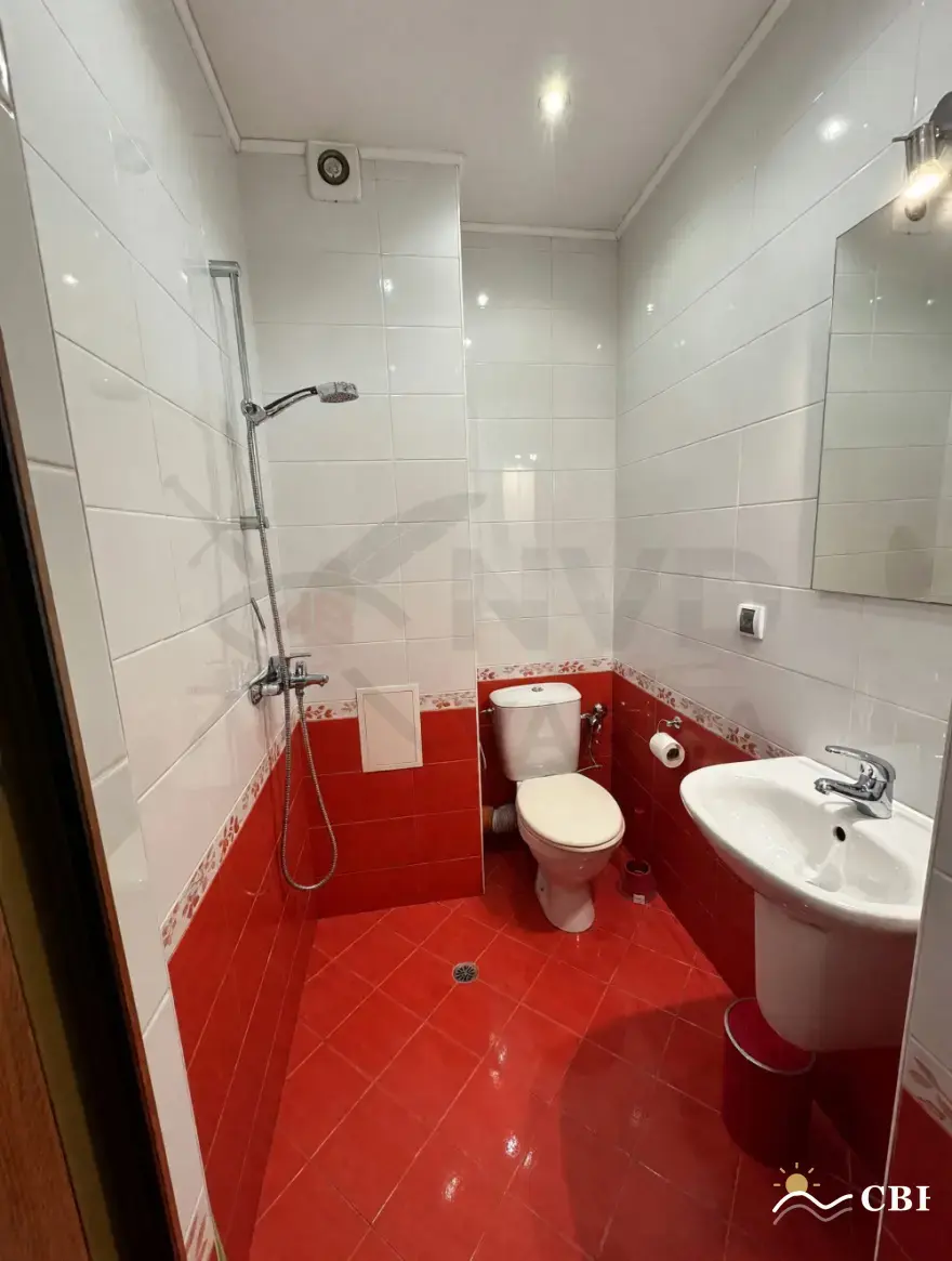 Apartment, 3-room, 85 m², in Varna. Photo 6 of 8. Varna, Black Sea, Bulgaria. Cheap Beach Holiday.