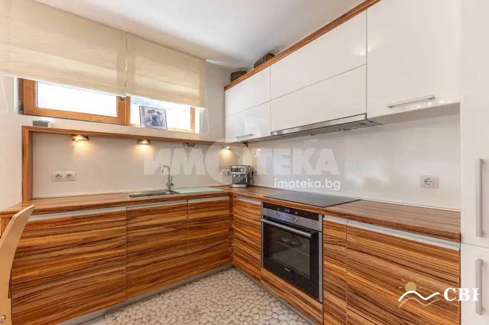 Apartment, 3-room, 90 m², in Varna. Photo 2 of 16. Varna, Black Sea, Bulgaria. Cheap Beach Holiday.